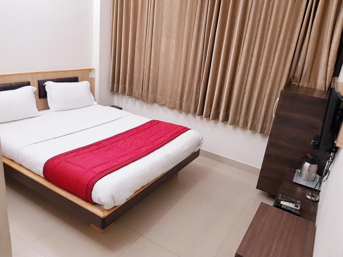 Hotel Sivaranjani Erode Exterior photo