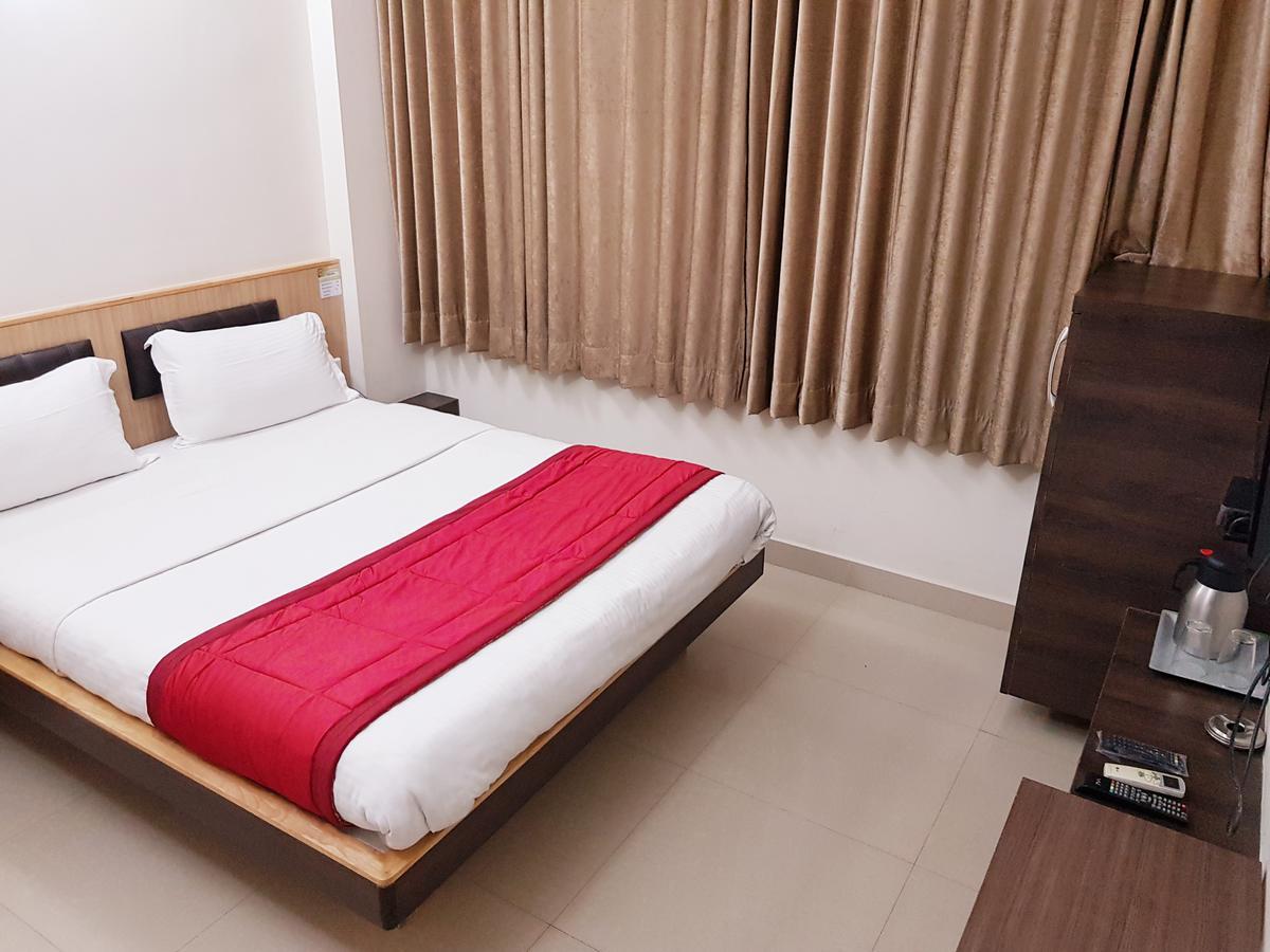 Hotel Sivaranjani Erode Exterior photo
