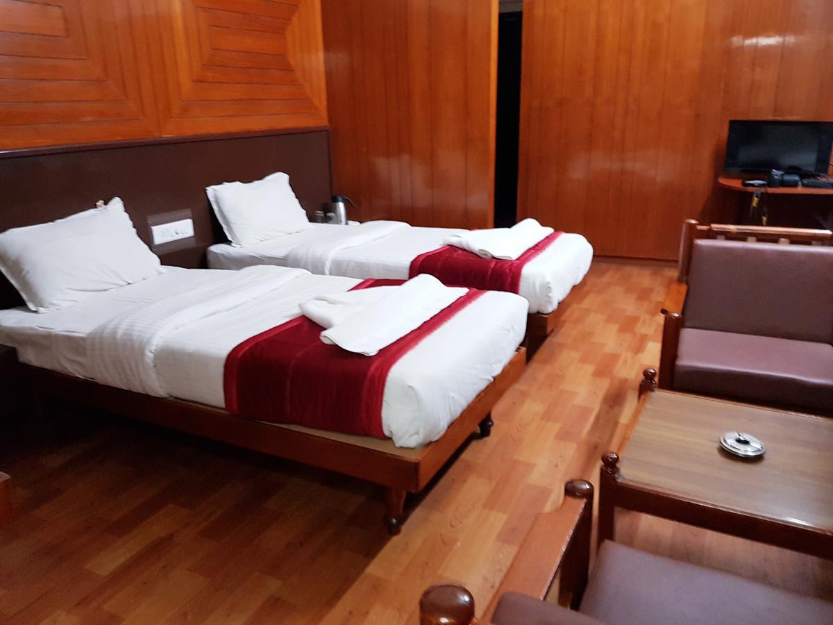 Hotel Sivaranjani Erode Exterior photo
